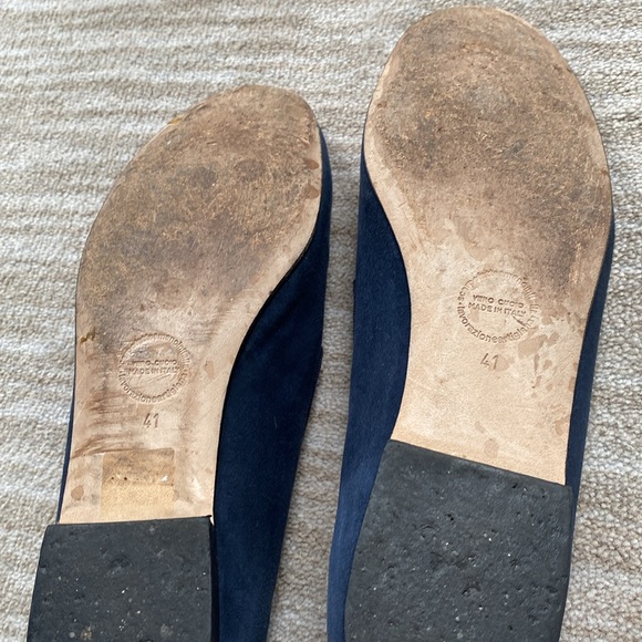 Beautiful flats blue suede.  Made in Italy. - Picture 2 of 5